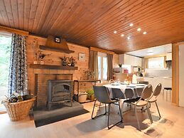 Enticing Chalet With Private Terrace