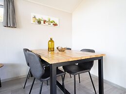 Nice Chalet With Dishwasher, on the Veluwe