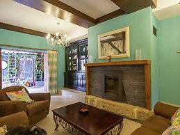 Spacious House With Heated Pool and Sauna