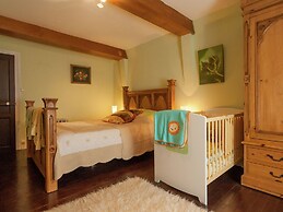 Spacious House With Heated Pool and Sauna