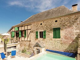 Spacious House With Heated Pool and Sauna