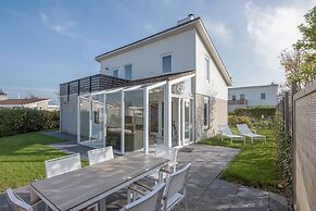 Holiday Home w/ Sauna Near Beach