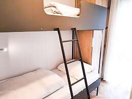 Nice Chalet With Dishwasher 16 km From Maastricht