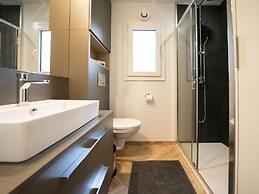 Nice Chalet With Dishwasher 16 km From Maastricht