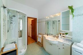 Autumn Apartment by Wonderful Italy