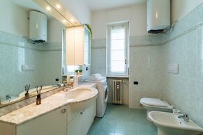 Autumn Apartment by Wonderful Italy