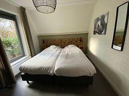 Nice Villa With 4 Bathrooms, Near Vrachelse Heide