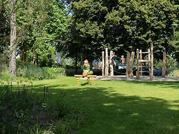 Modern Chalet With Dishwasher, Near De Efteling