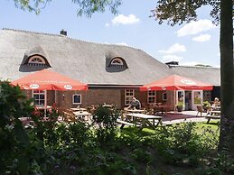 Modern Chalet With Dishwasher, Near De Efteling