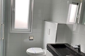 Modern Chalet With Dishwasher, Near De Efteling