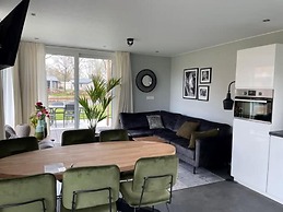 Modern Chalet With Dishwasher, Near De Efteling