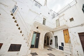 Casetta Arco con Balcone