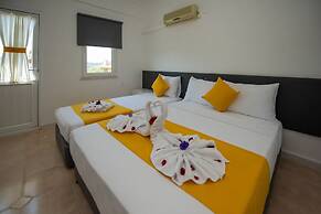 Lost Elsiyum Hotel - Half Board