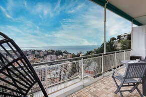 Stunning Seaview Apartment in Nervi