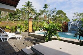 Root Wellness Arenal