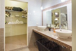 Root Wellness Arenal