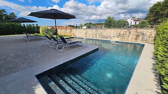 Apartments with Pool Casa Bianca