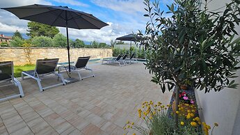 Apartments with Pool Casa Bianca