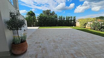 Apartments with Pool Casa Bianca