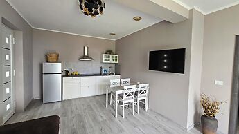 Apartments with Pool Casa Bianca