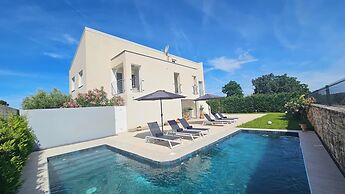 Apartments with Pool Casa Bianca