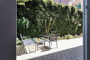 Modern Apartment with Patio in Rapallo