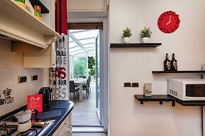 Modern Apartment with Patio in Rapallo