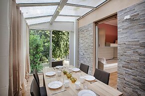 Modern Apartment with Patio in Rapallo