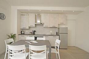 Sunshine Apartment by Wonderful Italy