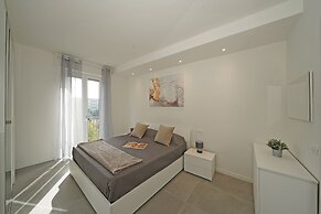 Sunshine Apartment by Wonderful Italy
