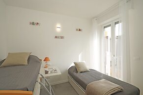 Sunshine Apartment by Wonderful Italy
