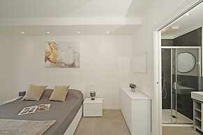 Sunshine Apartment by Wonderful Italy