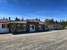 Wawa Northern Lights Motel & chalets