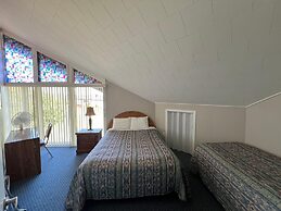 Wawa Northern Lights Motel & chalets