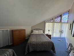 Wawa Northern Lights Motel & chalets