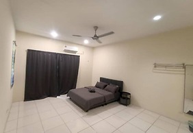 SPOT ON 91018 Sunshine Bnb Concept Service