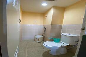 OYO 94083 Apartemen Podomoro Golf View Victory Rooms