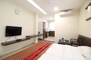 Hotel Girnar