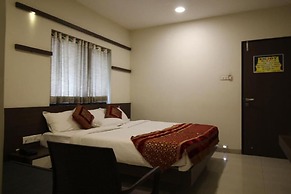Hotel Girnar
