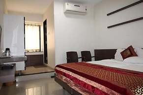 Hotel Girnar