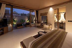 Ubud Mas Glamping Luxury Tent