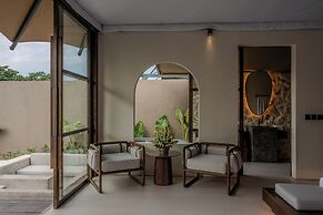 Ubud Mas Glamping Luxury Tent