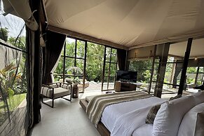 Ubud Mas Glamping Luxury Tent