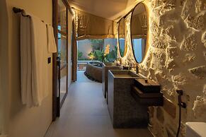 Ubud Mas Glamping Luxury Tent