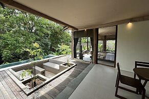 Ubud Mas Glamping Luxury Tent