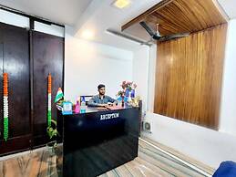 Goroomgo S S Inn Ashiyana Lucknow