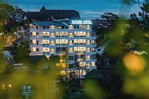 Nature Hotel - Le Hong Phong