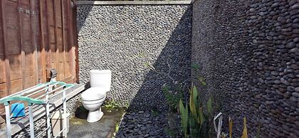 Uma Nirmala aling-aling