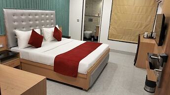 Hari's Court - Hotel and Banquet