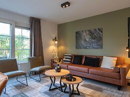 Restyled House With Three Bathrooms, Breda at 10km